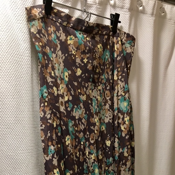 Lovely Rayon Challis Midi Skirt - Picture 2 of 5